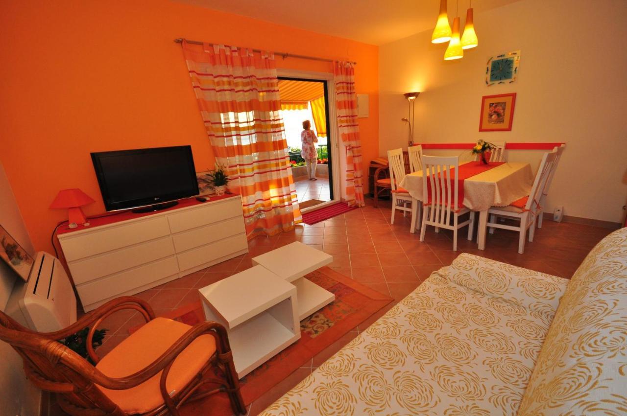 Appartement Tri Palme à Prvic Sepurine Extérieur photo