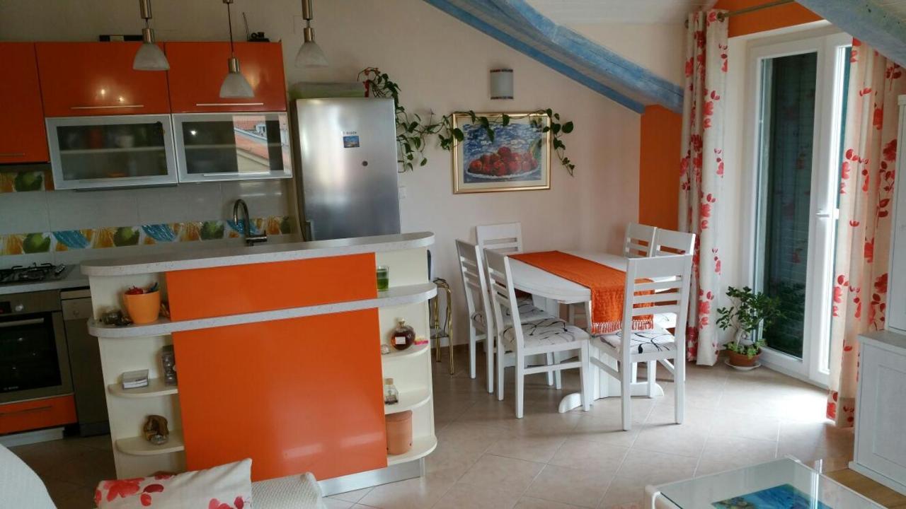 Appartement Tri Palme à Prvic Sepurine Extérieur photo